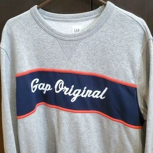 GAP sweater